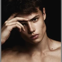 Liam Villanueva [18][Príncipe][M.A][4]