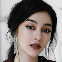 การ ดา(แม่นางเอก)