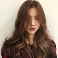 มุก(เพื่อนนางเอก)