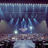 ทีมงาน ( black pink )