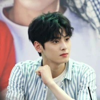 Eunwoo
