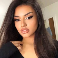 Mia thomas (nick fiancee)