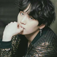 Suga🐱