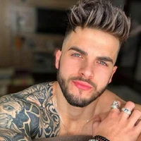 ↝Henrique Davis↜
