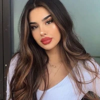 Valentina Medina(hermana de Aron)