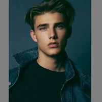 Agustín Bennet [19][M.A.D.G]