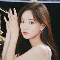 🌙ซาร่า เรนเดลล์(แม่พระเอก)