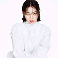 Shin Min Ah