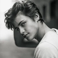 Andrew Robert