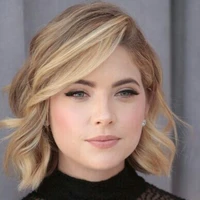 Ruth Uribe [28]