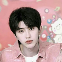 ปืน(มือขวาพระเอก)