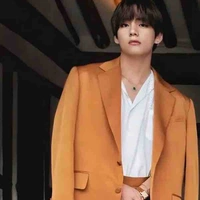 Taehyung / v