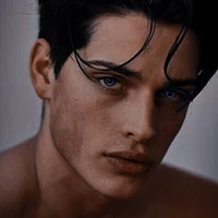Theo D