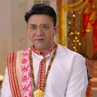 Trilochan (uncle of Roy Choudhury bro