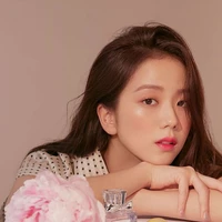 jisooya queensya alexander