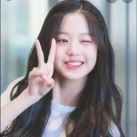 Queen Reyna alexander   ( adik keisya )