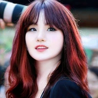 Min Yoonji.