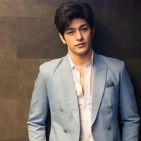เจมส์(พ่อนางเอก)