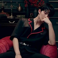 อาธิป[พระเอก]