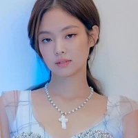 นาเดีย(นางเอก)