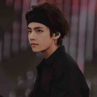 V >>taehyung<<
