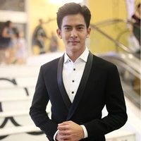 พ่อนางเอก