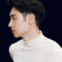 มลัส
