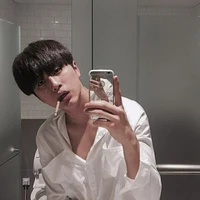 โมชิ/เพื่อนของพระเอก/คนที่ชอบกินผักมาก