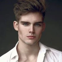 Alvaro Gonzáles(hermano de azul)