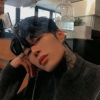 เหยียน(พ่อพระเอก)​