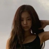 •여자•