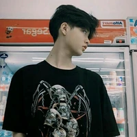 สกาย😐(พระเอก)