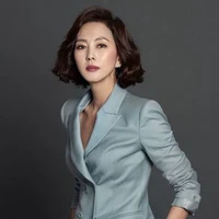 เเม่นายเอก