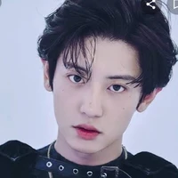Delon (Kakak angat Cantika)