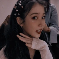 IU