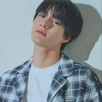 Aronia lee jeno