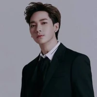 Aron( kakak angkat jungwa)