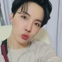 Ho seok.