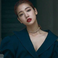 Fherlitha Albert(ibu tiri nara)