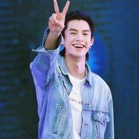 Reymond Albert(sodara tiri nara)