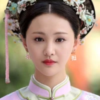 อ้ายหรง|สาวใช้ของไป๋ฟานเซียน
