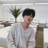 ใต้ฝุ่น(เพื่อนพระเอก)