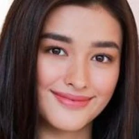 Nyonya Davidson (Momy Risa)