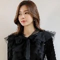 raya Lyly/sekretaris aurel di LA