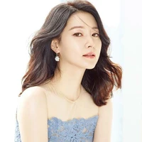 เมญ่า(แม่นางเอก)