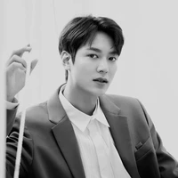Lee Tae Hyun  (kepala keluarga ji Hyun )
