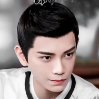 ต้าเหลียน( พระเอกในอดีต)