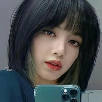 Lalisa Manoban ( Lily )