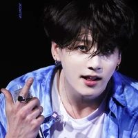 JEON JUNGKOOK(JK)