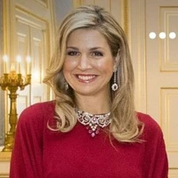 María ( mama de Alejandra)